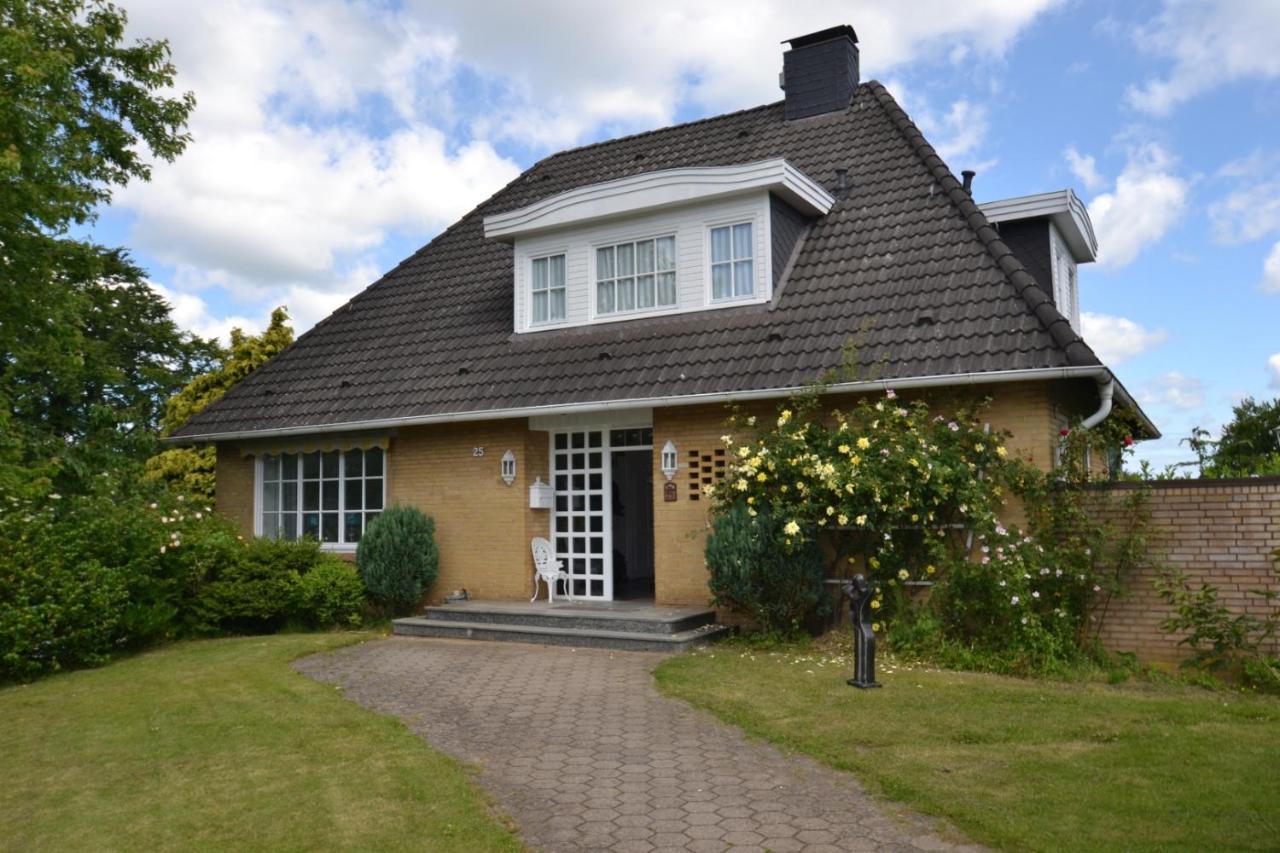 Eindecker - Studioapartment Im Erdgeschoss Mit Gartenmitbenutzung Фленсбург Екстер'єр фото